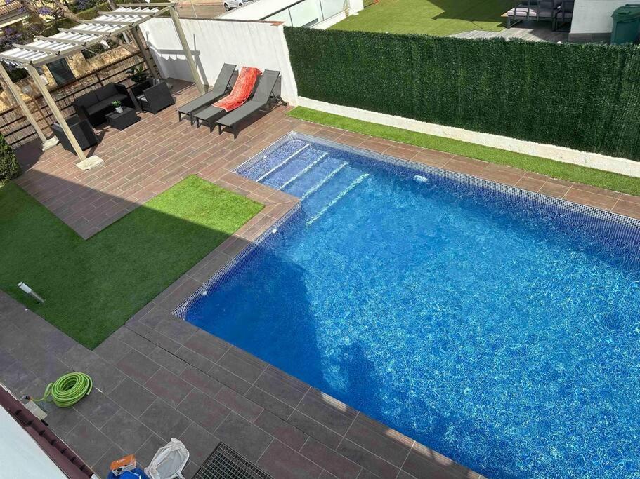 Modern 5-Bedroom Villa With Pool Montequinto Exterior foto